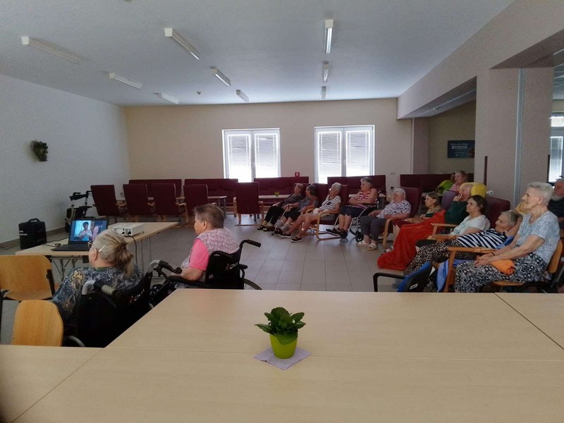 Jak dostat tatínka do polepšovny (2)